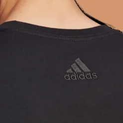 Essential Single Jersey Linear Embroided Logo T-Shirt, t-shirt herr - Fritids-T-Shirt - Essential Single Jersey Linear Embroided Logo T-Shirt, t-shirt herr