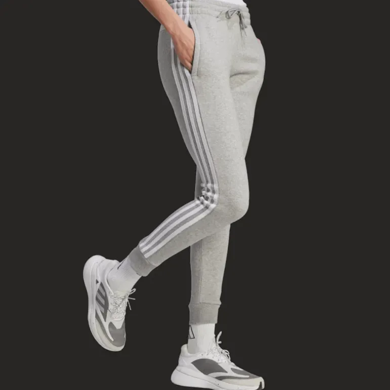 Essentials 3-Stripes Fleece Joggers, joggingbyxa dam - Fritidsbyxor - Essentials 3-Stripes Fleece Joggers, joggingbyxa dam
