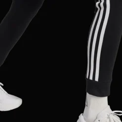 Essentials 3-Stripes Fleece Joggers, joggingbyxa dam - Fritidsbyxor - Essentials 3-Stripes Fleece Joggers, joggingbyxa dam