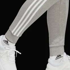 Essentials 3-Stripes French Terry Cuffed Pant, joggingbyxor dam - Fritidsbyxor - Essentials 3-Stripes French Terry Cuffed Pant, joggingbyxor dam