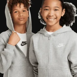 Sportswear Club Fleece, huvjacka junior - Fritidströjor - Sportswear Club Fleece, huvjacka junior