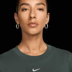 Sportswear Essentials T-Shirt, t-shirt, dam - Fritids-T-Shirt - Sportswear Essentials T-Shirt, t-shirt, dam