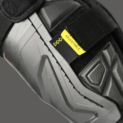 S23 Supreme Mach Shin Guard 23/24, benskydd för hockey, junior - Benskydd - S23 Supreme Mach Shin Guard 23/24, benskydd för hockey, junior