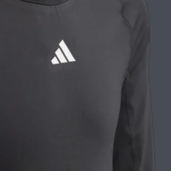 Techfit Long Sleeved Tee, kompressionströja för fotboll, junior - Tröjor - Techfit Long Sleeved Tee, kompressionströja för fotboll, junior
