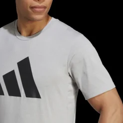 Train Essentials FeelReady Logo Training T-Shirt, t-shirt, herr - Tränings-T-Shirts - Train Essentials FeelReady Logo Training T-Shirt, t-shirt, herr